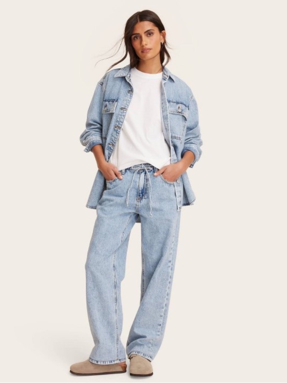 Women's Mid-Rise Drawstring
Baggy Jeans - Parke x Target Light
Wash